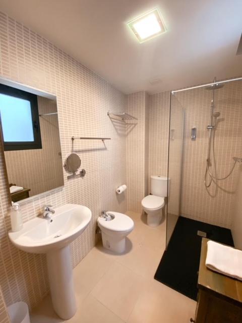 Apartamentos Laurel Logroño Buitenkant foto