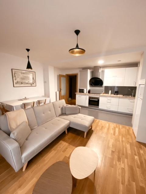 Apartamentos Laurel Logroño Buitenkant foto